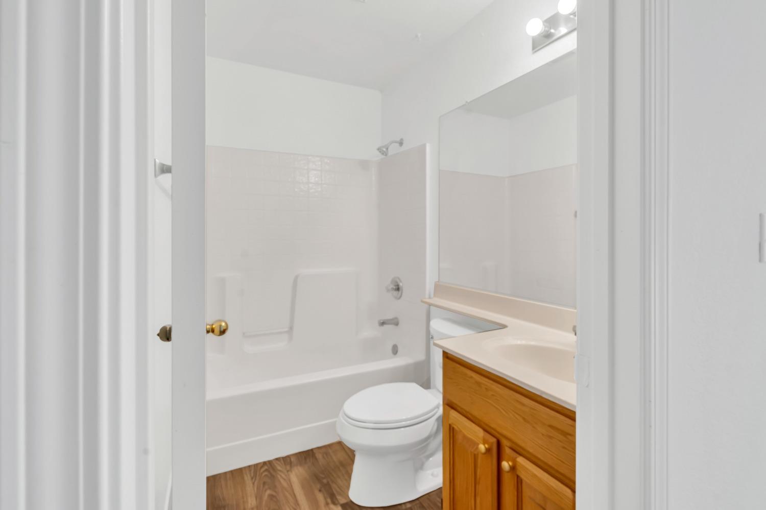 Detail Gallery Image 17 of 47 For 8281 New Point Dr, Sacramento,  CA 95828 - 3 Beds | 2 Baths