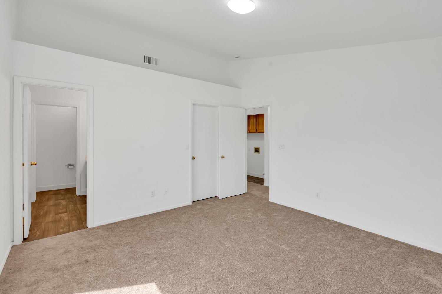 Detail Gallery Image 19 of 47 For 8281 New Point Dr, Sacramento,  CA 95828 - 3 Beds | 2 Baths