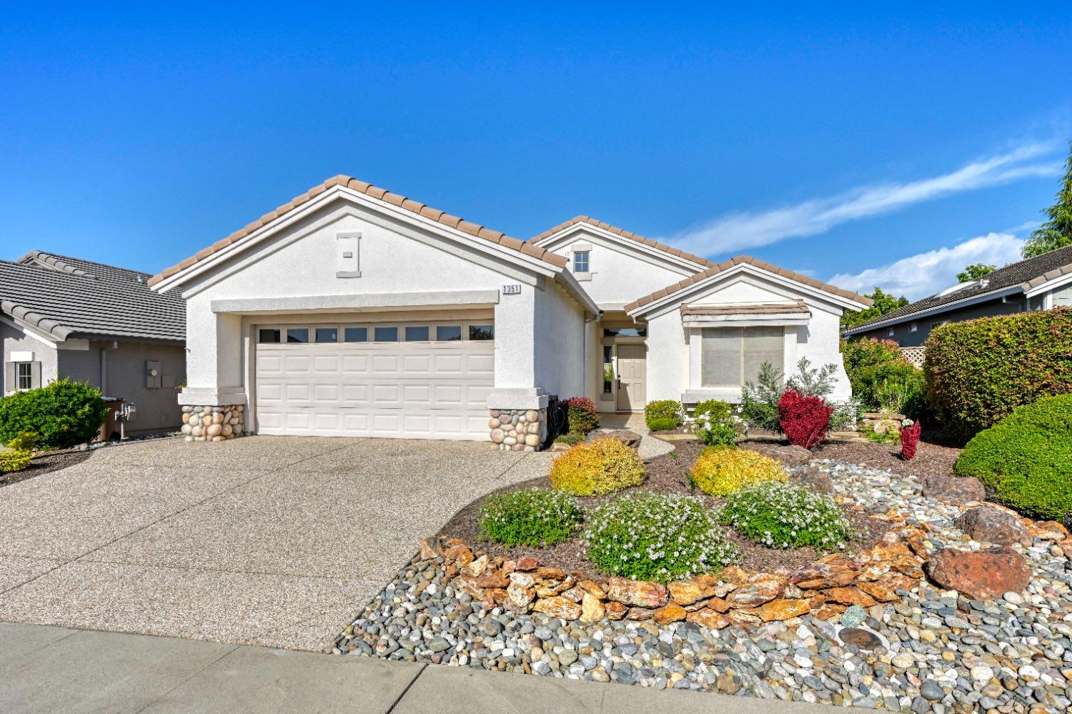 Detail Gallery Image 2 of 34 For 1351 Tahoma Ln, Lincoln,  CA 95648 - 2 Beds | 2 Baths