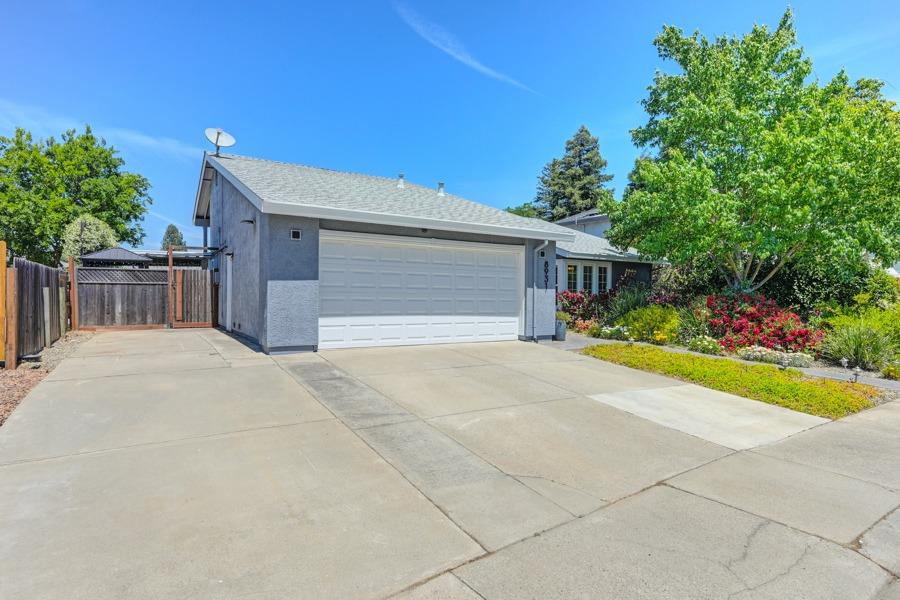 Detail Gallery Image 2 of 60 For 8931 Mountain Home Ct, Elk Grove,  CA 95624 - 3 Beds | 2 Baths