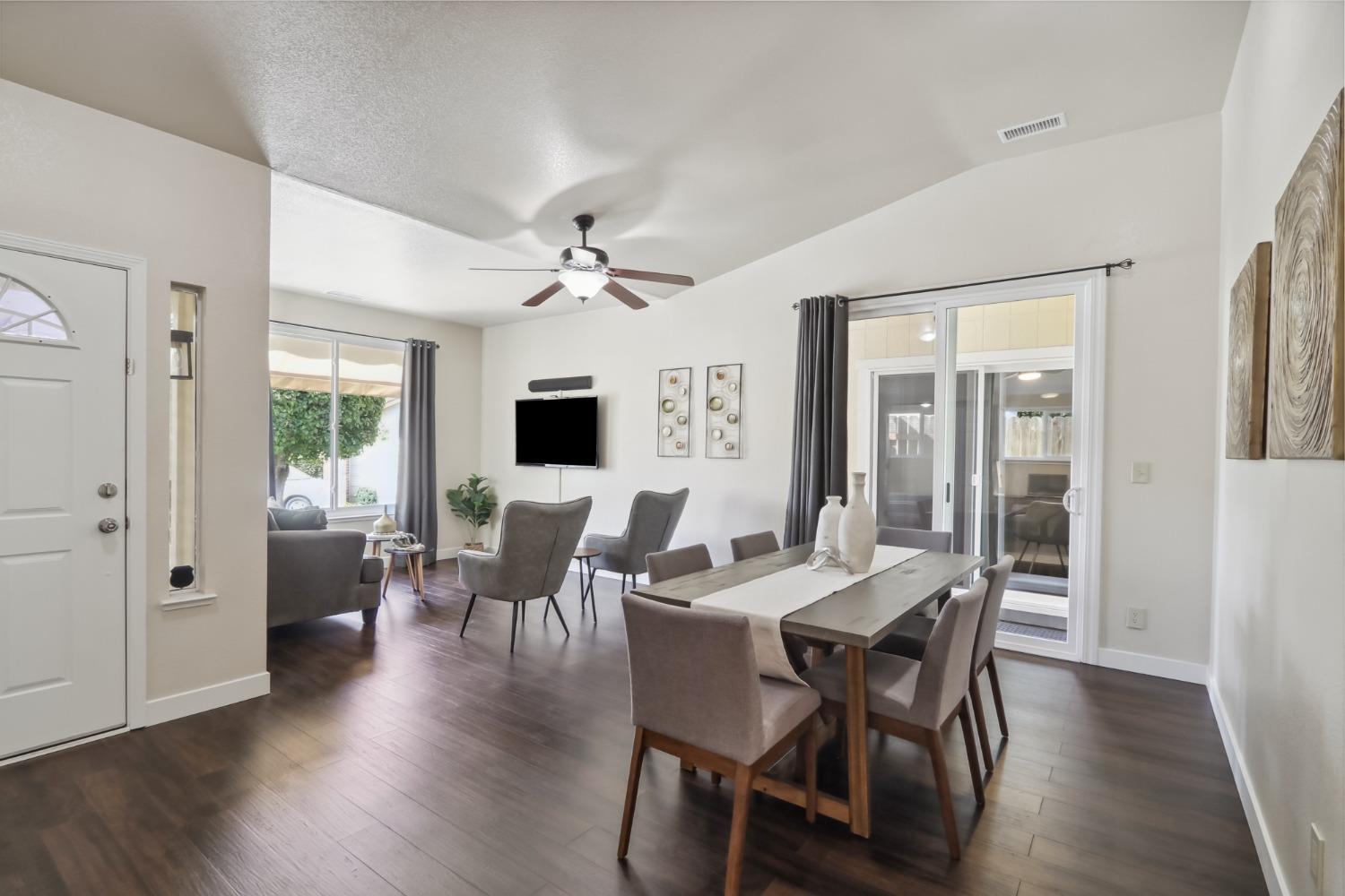 Detail Gallery Image 3 of 77 For 8526 Tullia Pl, Antelope,  CA 95843 - 4 Beds | 2 Baths