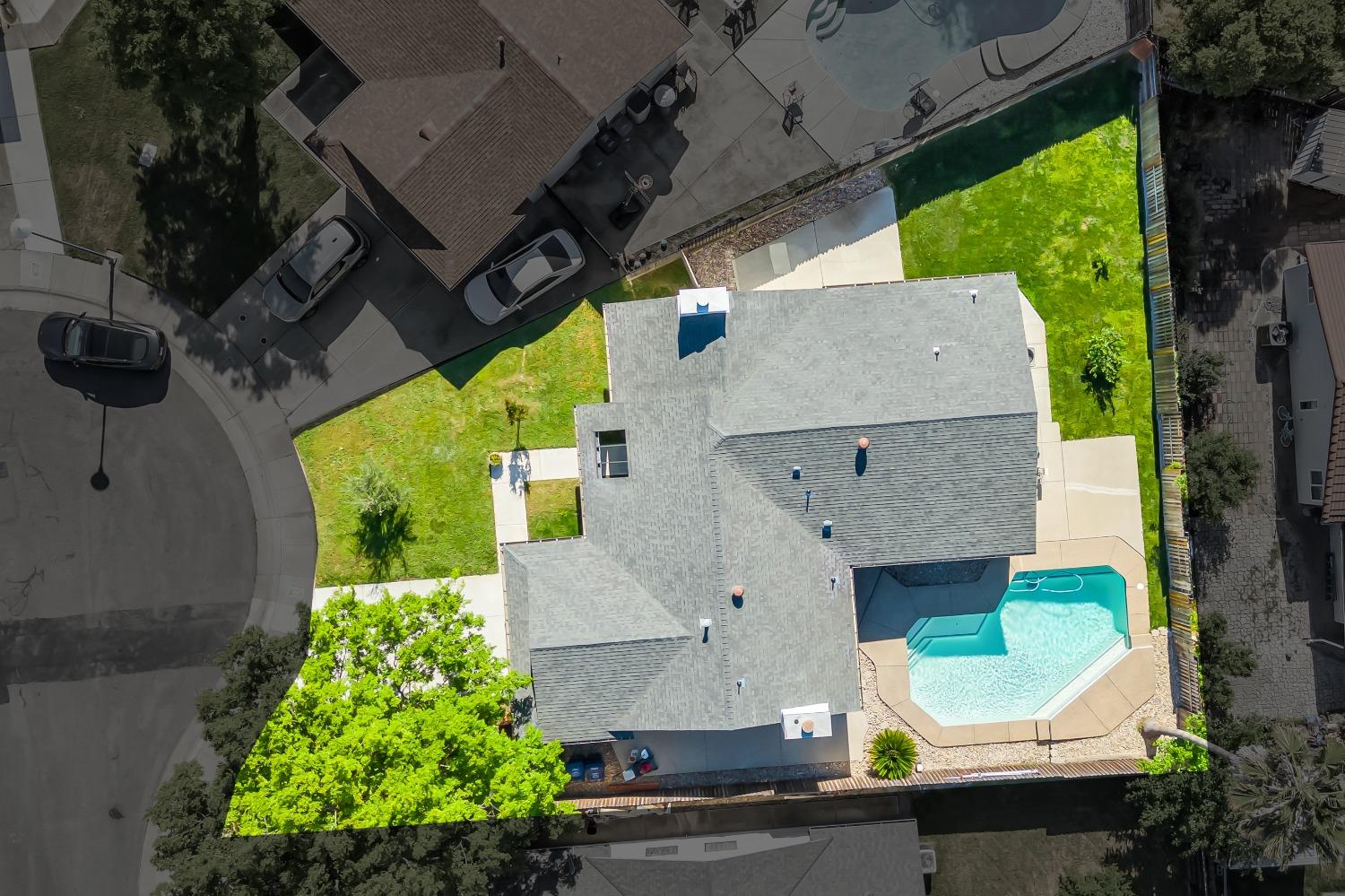 Detail Gallery Image 5 of 52 For 38 Mountainwood Ct, Sacramento,  CA 95823 - 4 Beds | 2 Baths