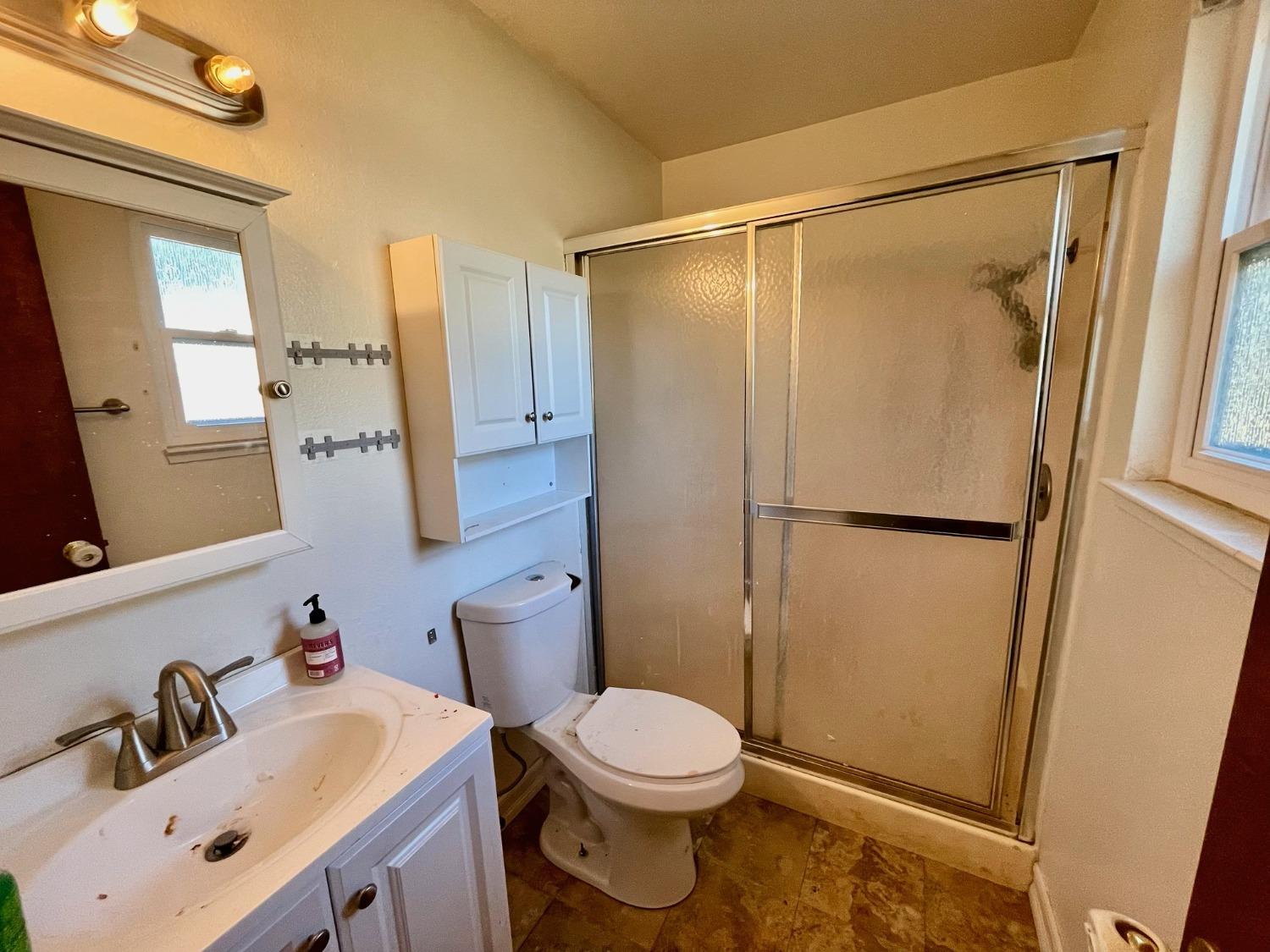 Detail Gallery Image 6 of 11 For 3101 Wyatt Way, Modesto,  CA 95350 - 3 Beds | 2 Baths