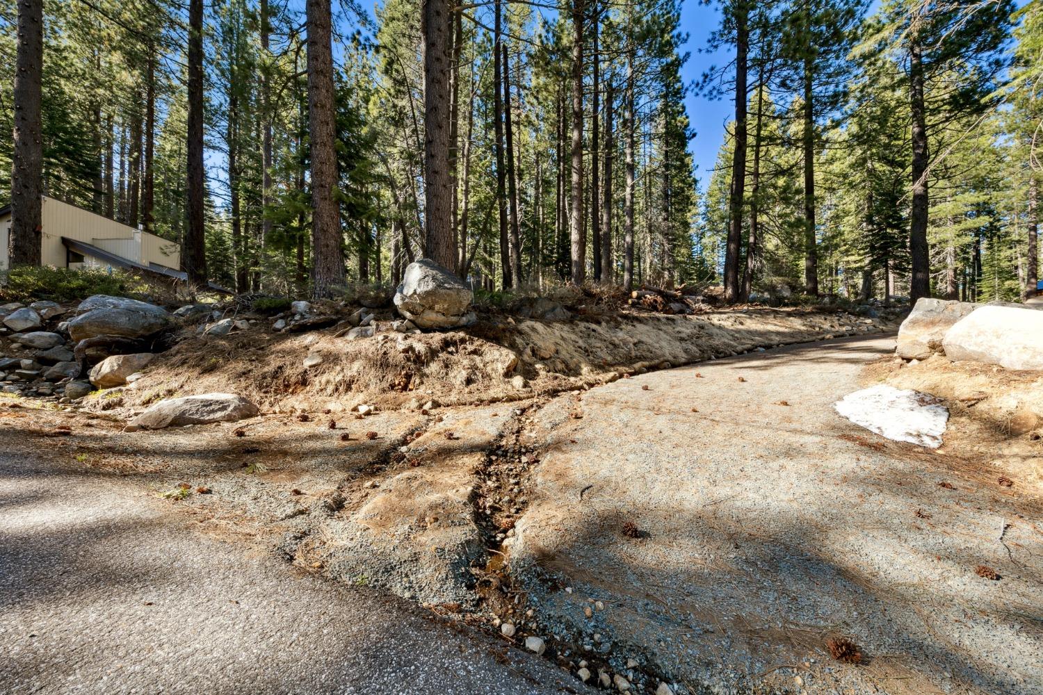 Detail Gallery Image 4 of 25 For 50890 Manzanita Ter, Soda Springs,  CA 95728 - – Beds | – Baths