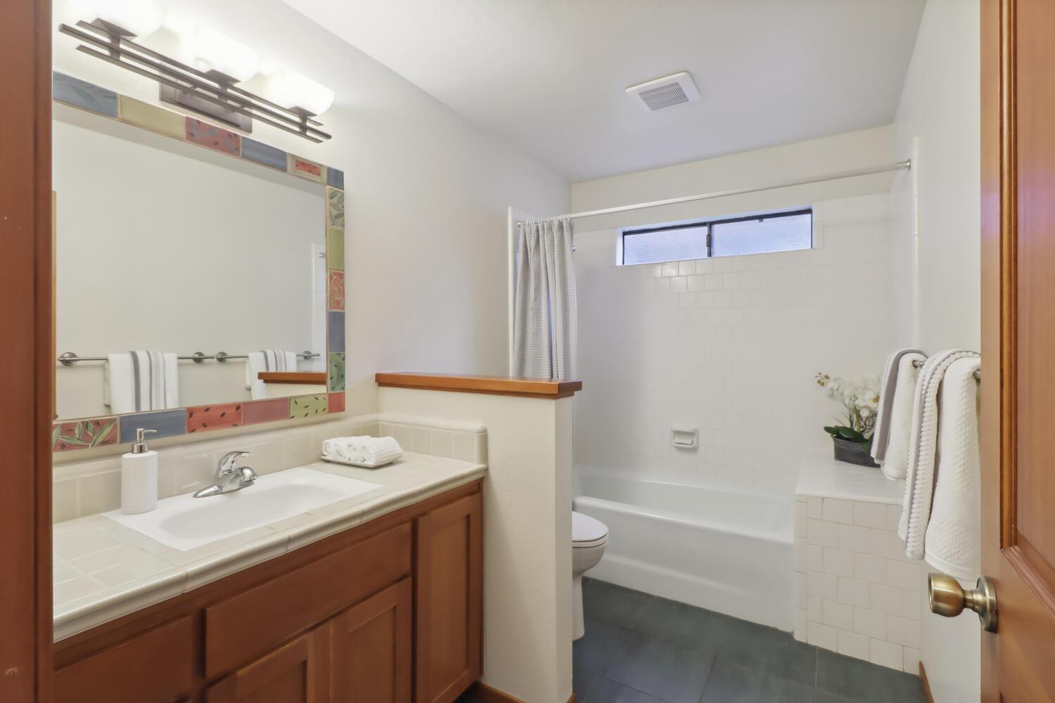 Detail Gallery Image 39 of 74 For 2323 Elendil Ln, Davis,  CA 95616 - 4 Beds | 4 Baths