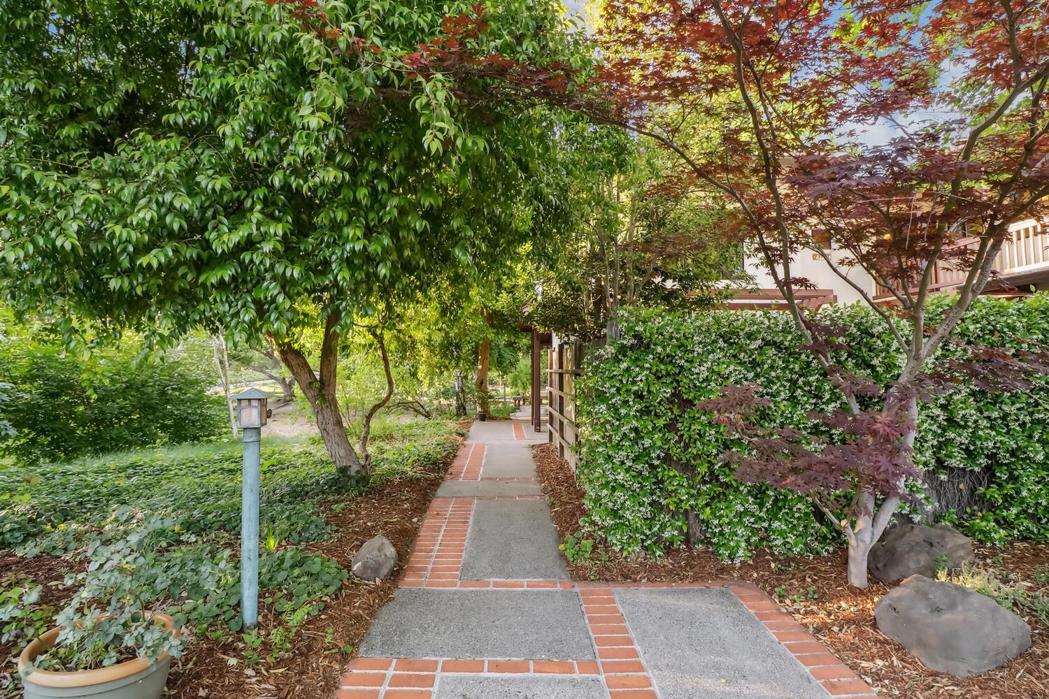 Detail Gallery Image 3 of 74 For 2323 Elendil Ln, Davis,  CA 95616 - 4 Beds | 4 Baths