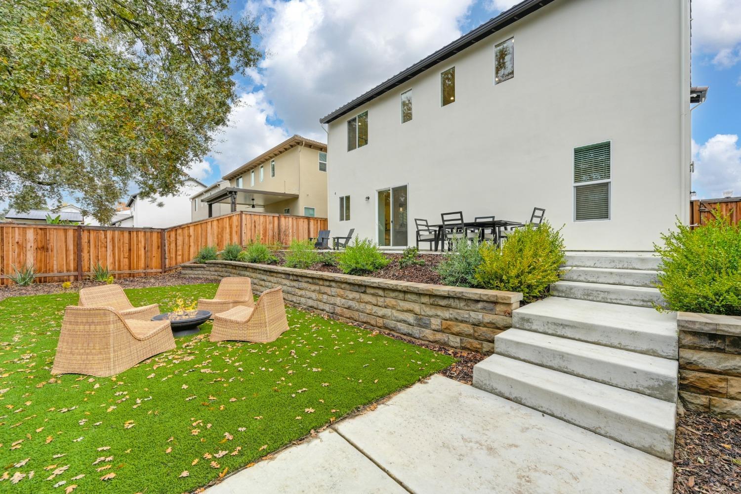 Detail Gallery Image 47 of 57 For 2327 5th Ave, Sacramento,  CA 95818 - 3 Beds | 2/1 Baths