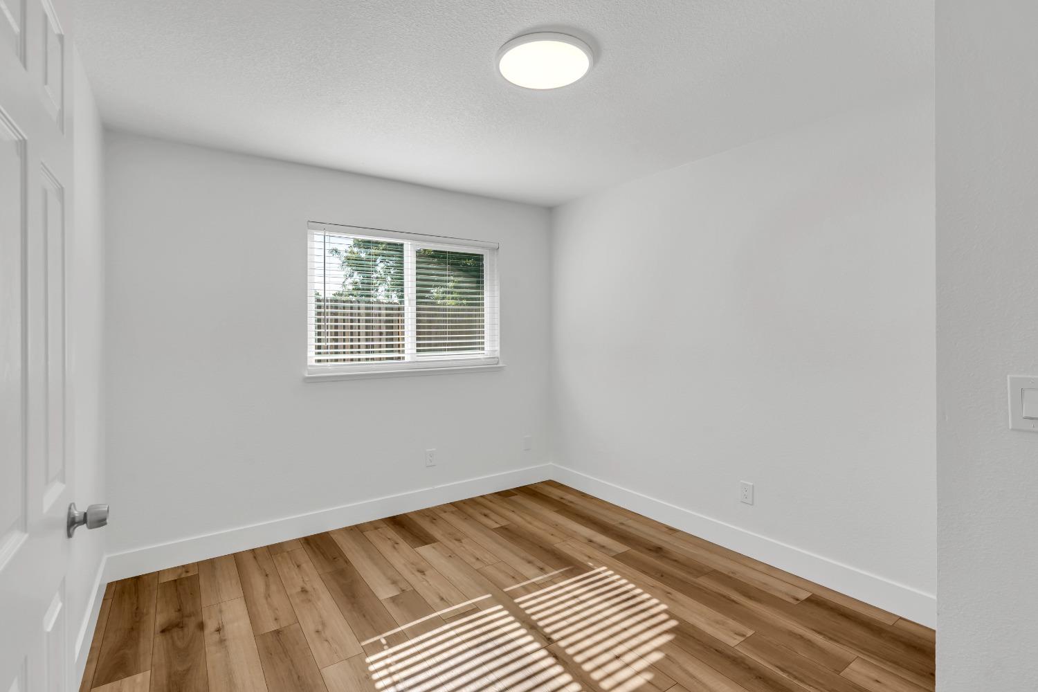 Detail Gallery Image 30 of 52 For 38 Mountainwood Ct, Sacramento,  CA 95823 - 4 Beds | 2 Baths