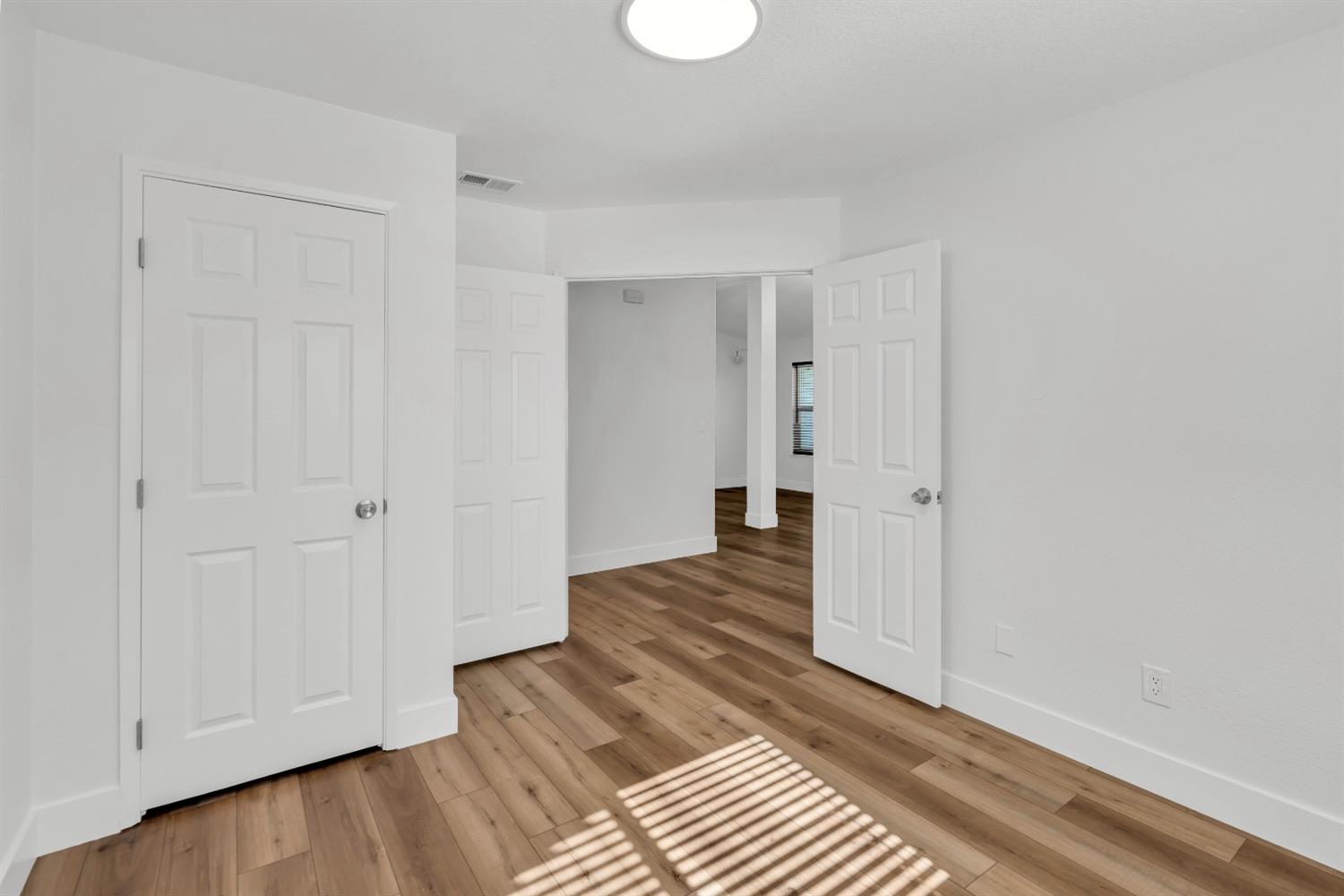 Detail Gallery Image 31 of 52 For 38 Mountainwood Ct, Sacramento,  CA 95823 - 4 Beds | 2 Baths