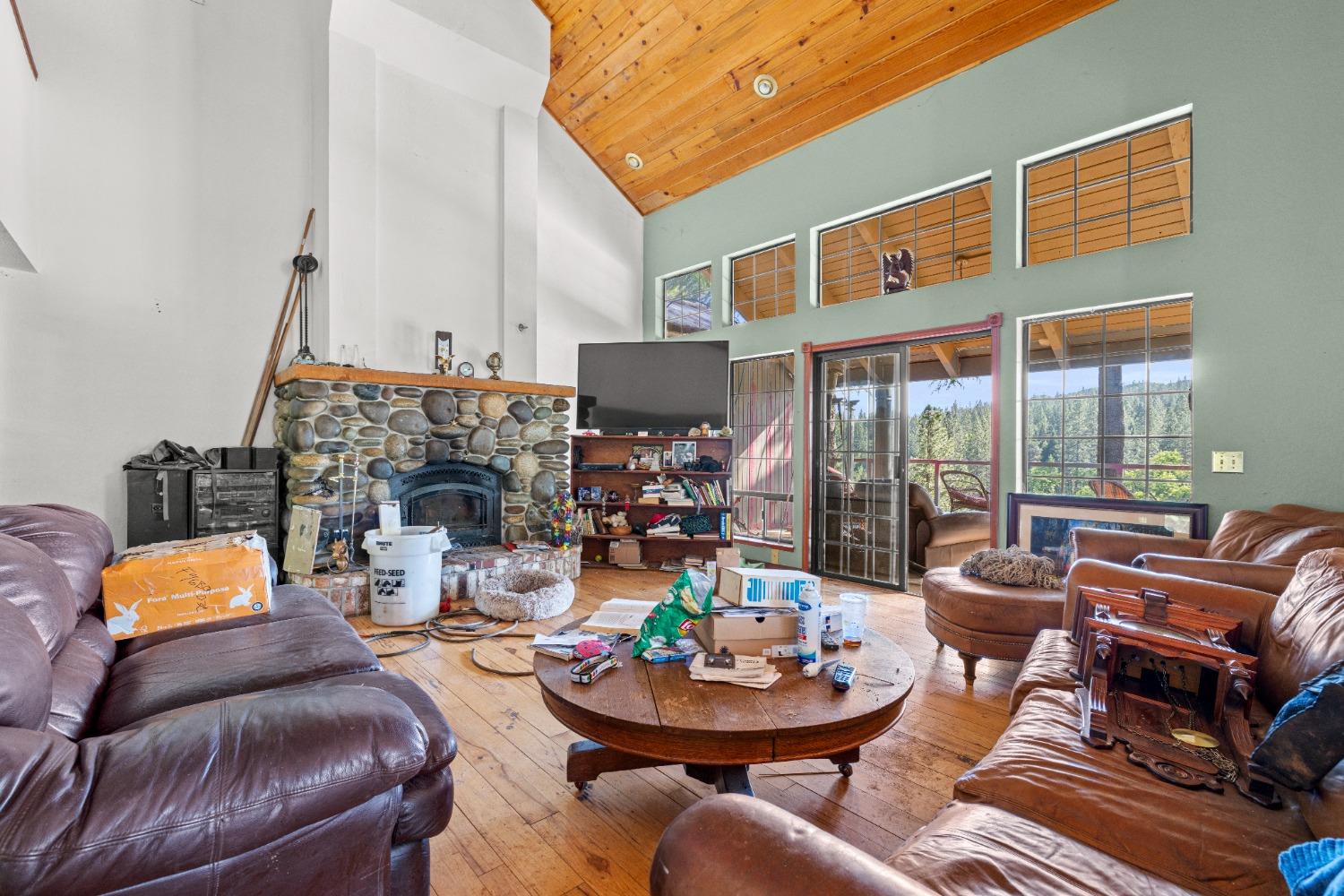 Detail Gallery Image 22 of 40 For 14421 You Bet Rd, Grass Valley,  CA 95945 - 4 Beds | 3 Baths