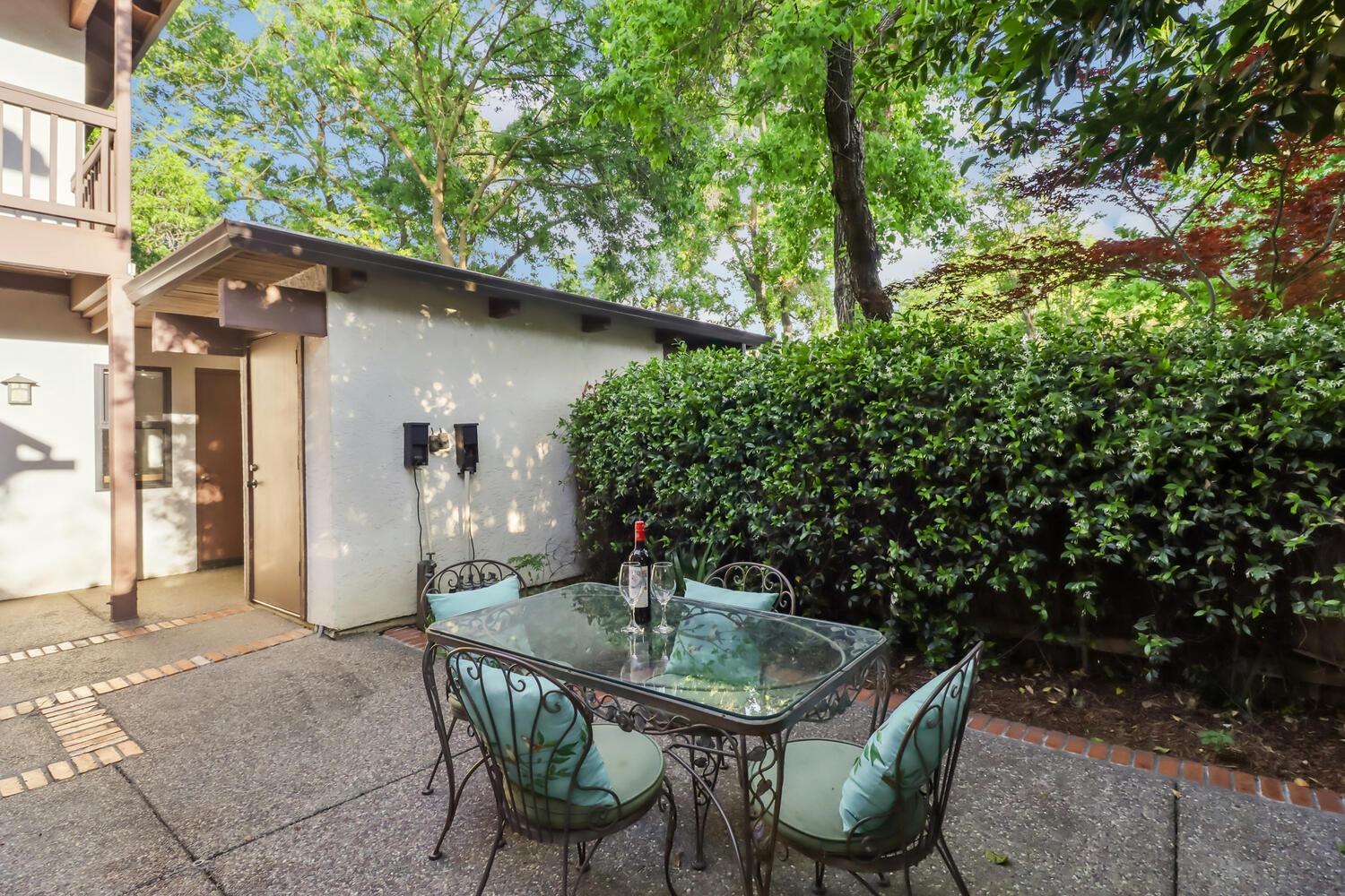 Detail Gallery Image 51 of 74 For 2323 Elendil Ln, Davis,  CA 95616 - 4 Beds | 4 Baths