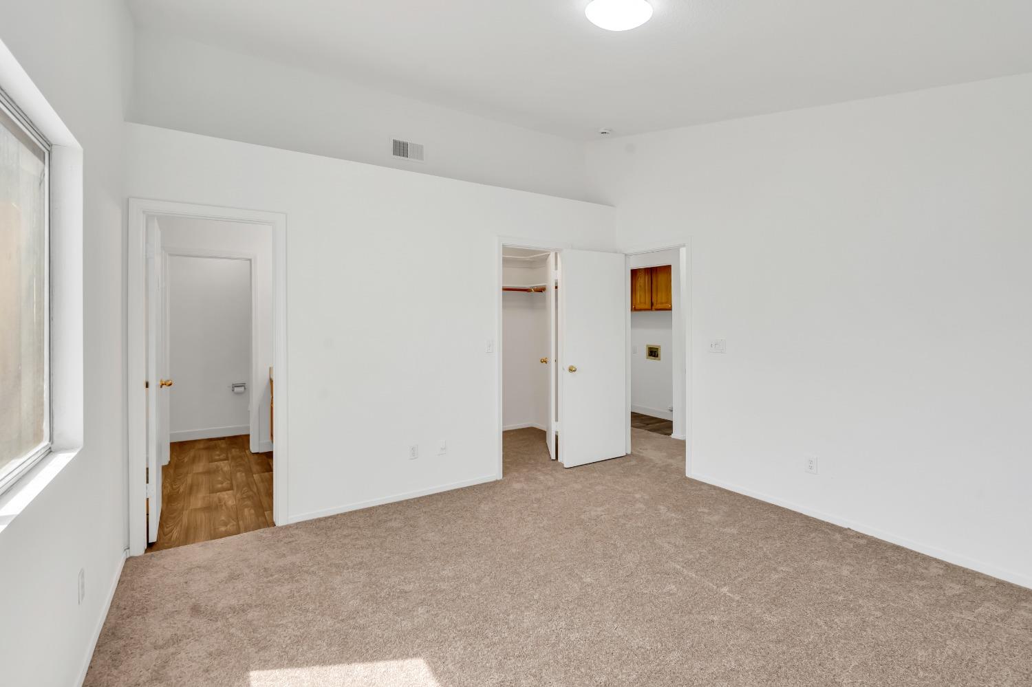 Detail Gallery Image 20 of 47 For 8281 New Point Dr, Sacramento,  CA 95828 - 3 Beds | 2 Baths