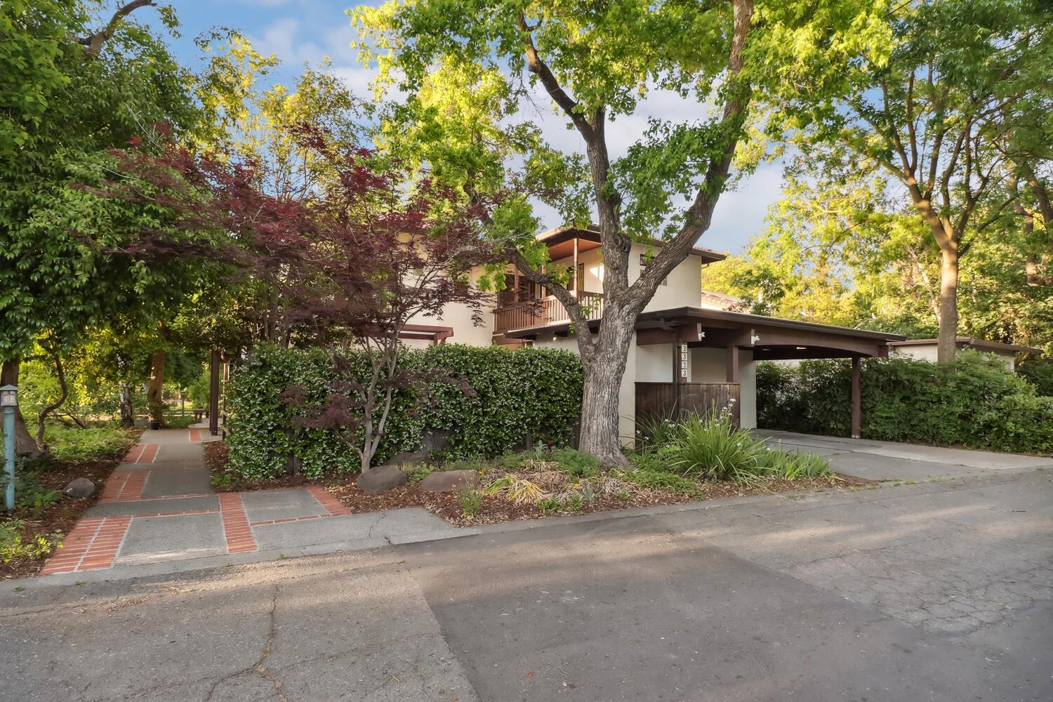 Detail Gallery Image 1 of 74 For 2323 Elendil Ln, Davis,  CA 95616 - 4 Beds | 4 Baths