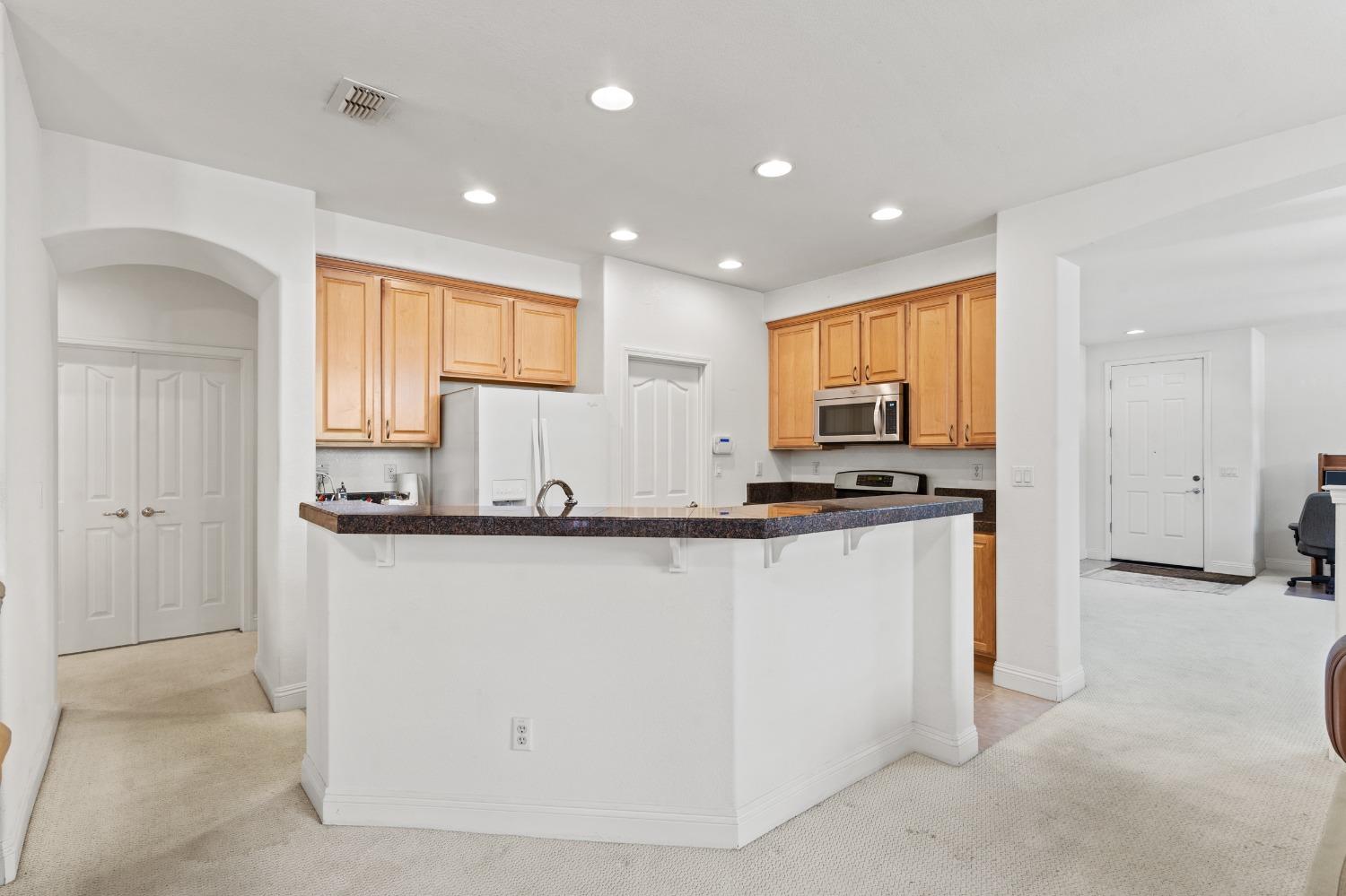 Detail Gallery Image 15 of 55 For 3930 Riley Anton Way, Rancho Cordova,  CA 95742 - 3 Beds | 2 Baths