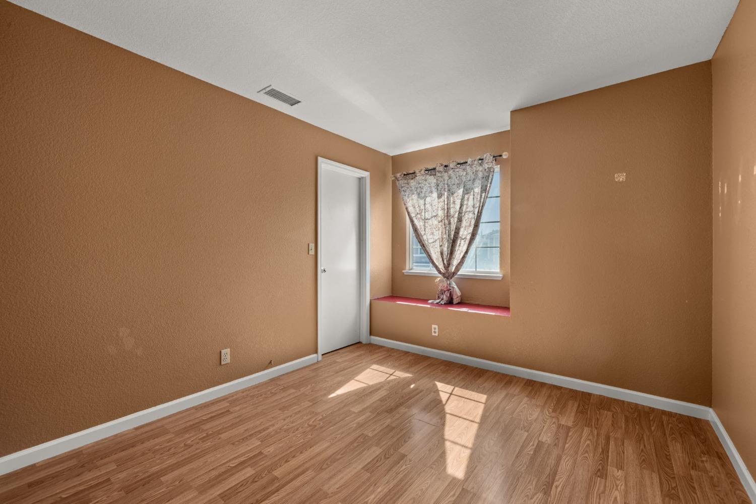 Detail Gallery Image 26 of 46 For 3544 Misty Morning Cir, Sacramento,  CA 95827 - 4 Beds | 2/1 Baths