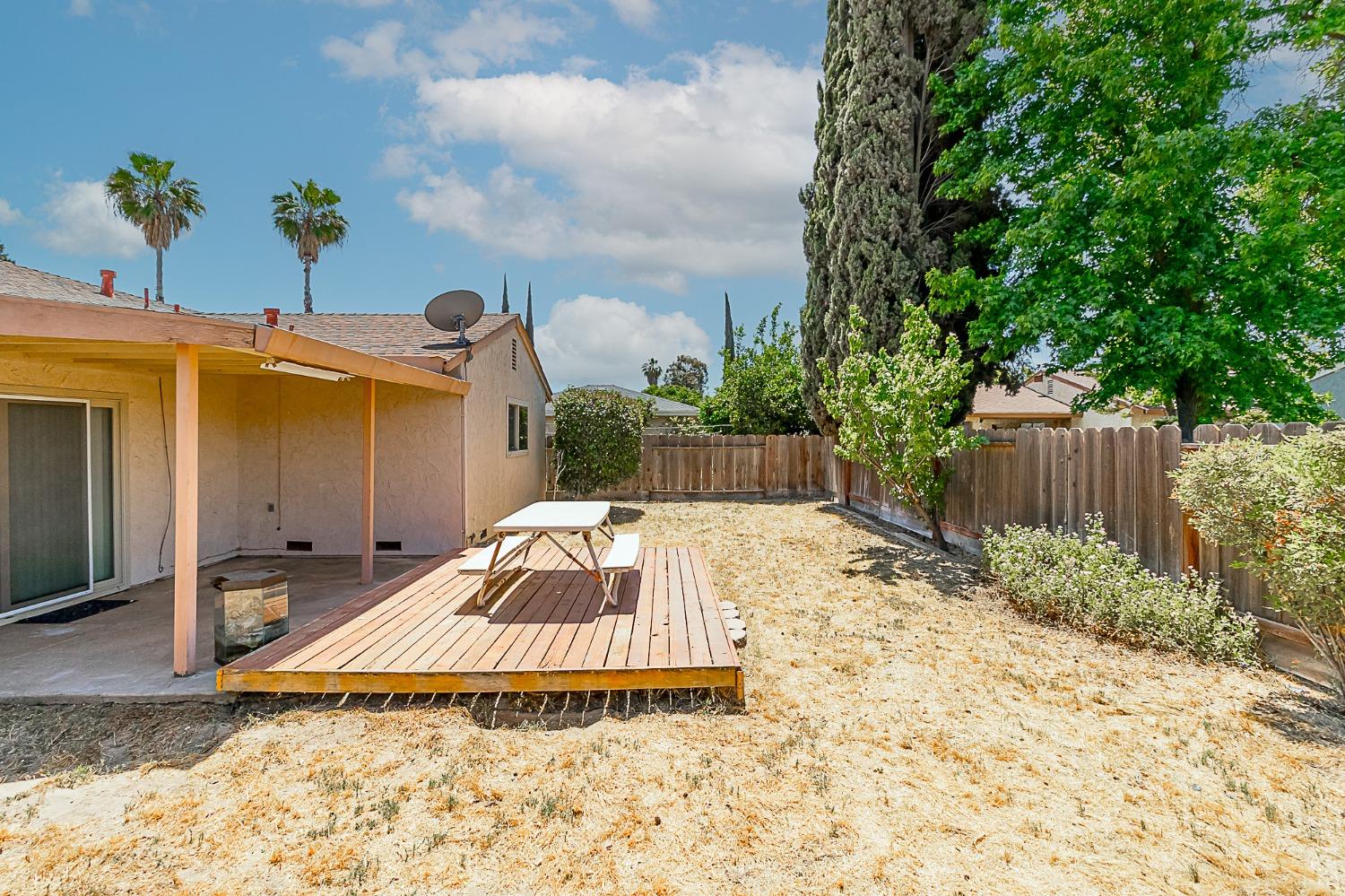 Detail Gallery Image 24 of 24 For 2621 Dels Ln, Turlock,  CA 95382 - 3 Beds | 2 Baths