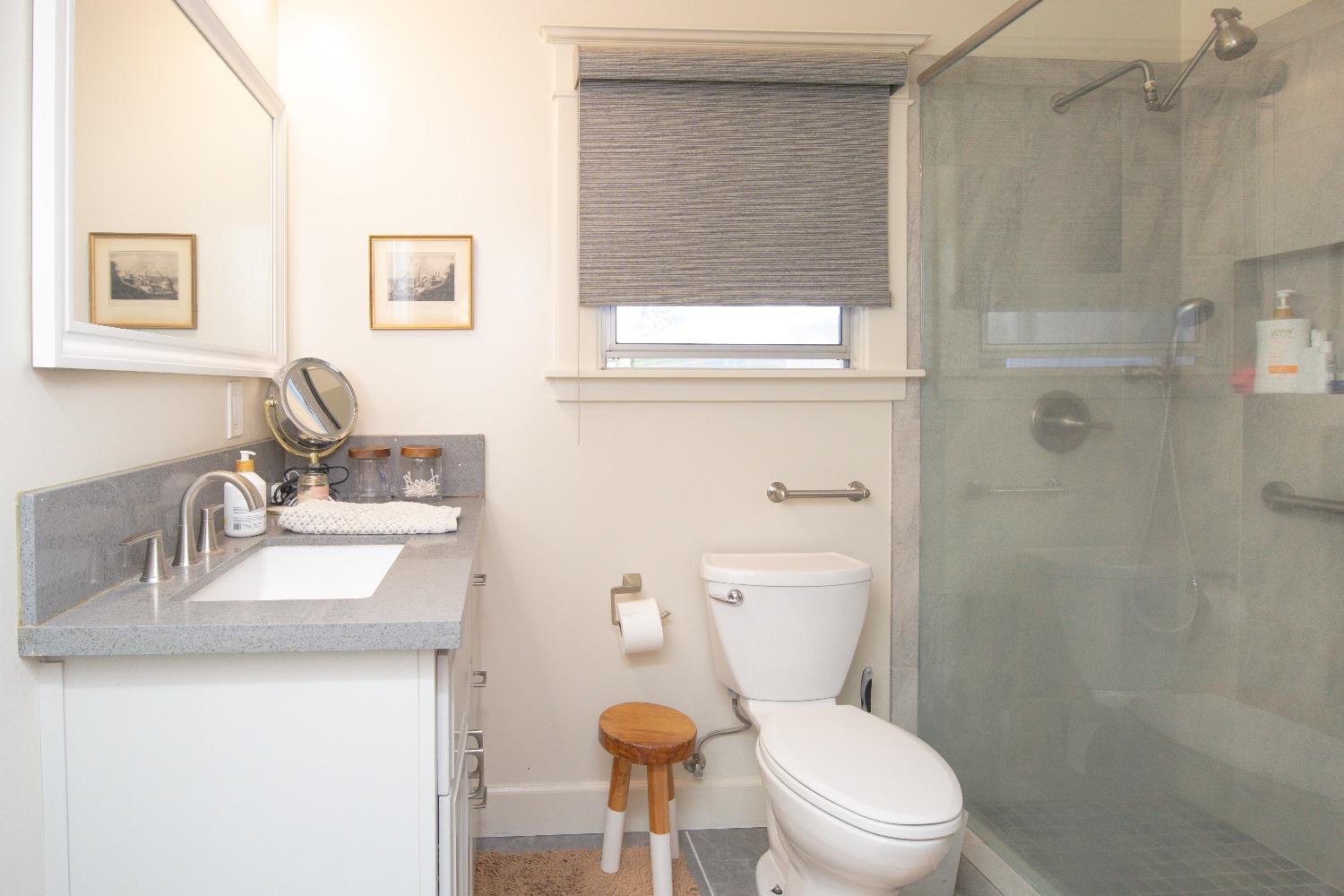 Detail Gallery Image 23 of 35 For 333 S Acacia Ave, Ripon,  CA 95366 - 3 Beds | 1 Baths
