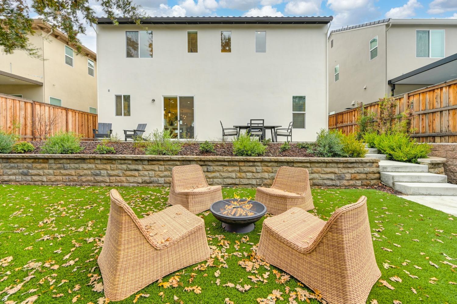 Detail Gallery Image 48 of 57 For 2327 5th Ave, Sacramento,  CA 95818 - 3 Beds | 2/1 Baths