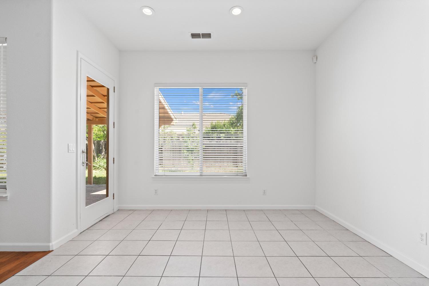 Detail Gallery Image 17 of 51 For 3345 Tenaya Ln, Stockton,  CA 95212 - 4 Beds | 2 Baths