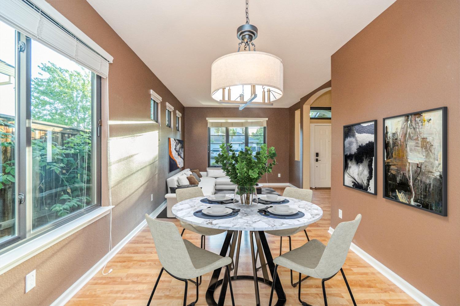 Detail Gallery Image 6 of 45 For 156 Winslow Dr, Roseville,  CA 95678 - 5 Beds | 3 Baths