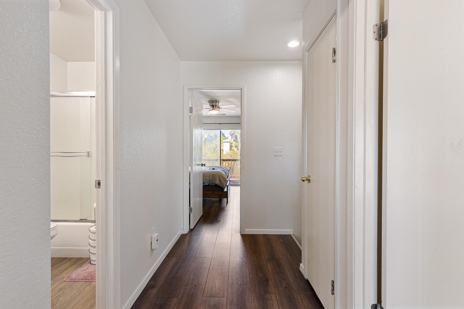 Detail Gallery Image 16 of 39 For 1867 William Moss Blvd, Stockton,  CA 95206 - 4 Beds | 2/1 Baths