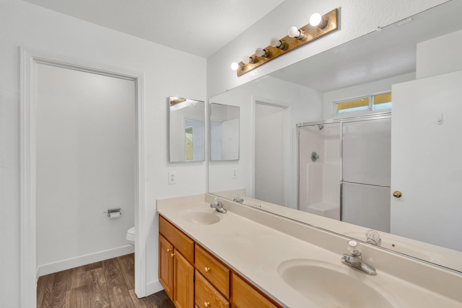 Detail Gallery Image 21 of 47 For 8281 New Point Dr, Sacramento,  CA 95828 - 3 Beds | 2 Baths