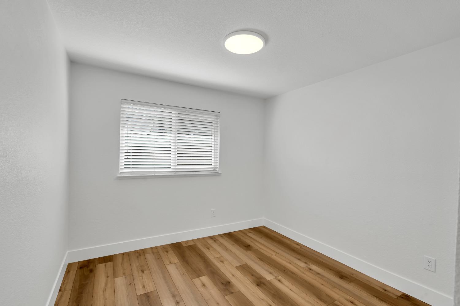 Detail Gallery Image 38 of 52 For 38 Mountainwood Ct, Sacramento,  CA 95823 - 4 Beds | 2 Baths