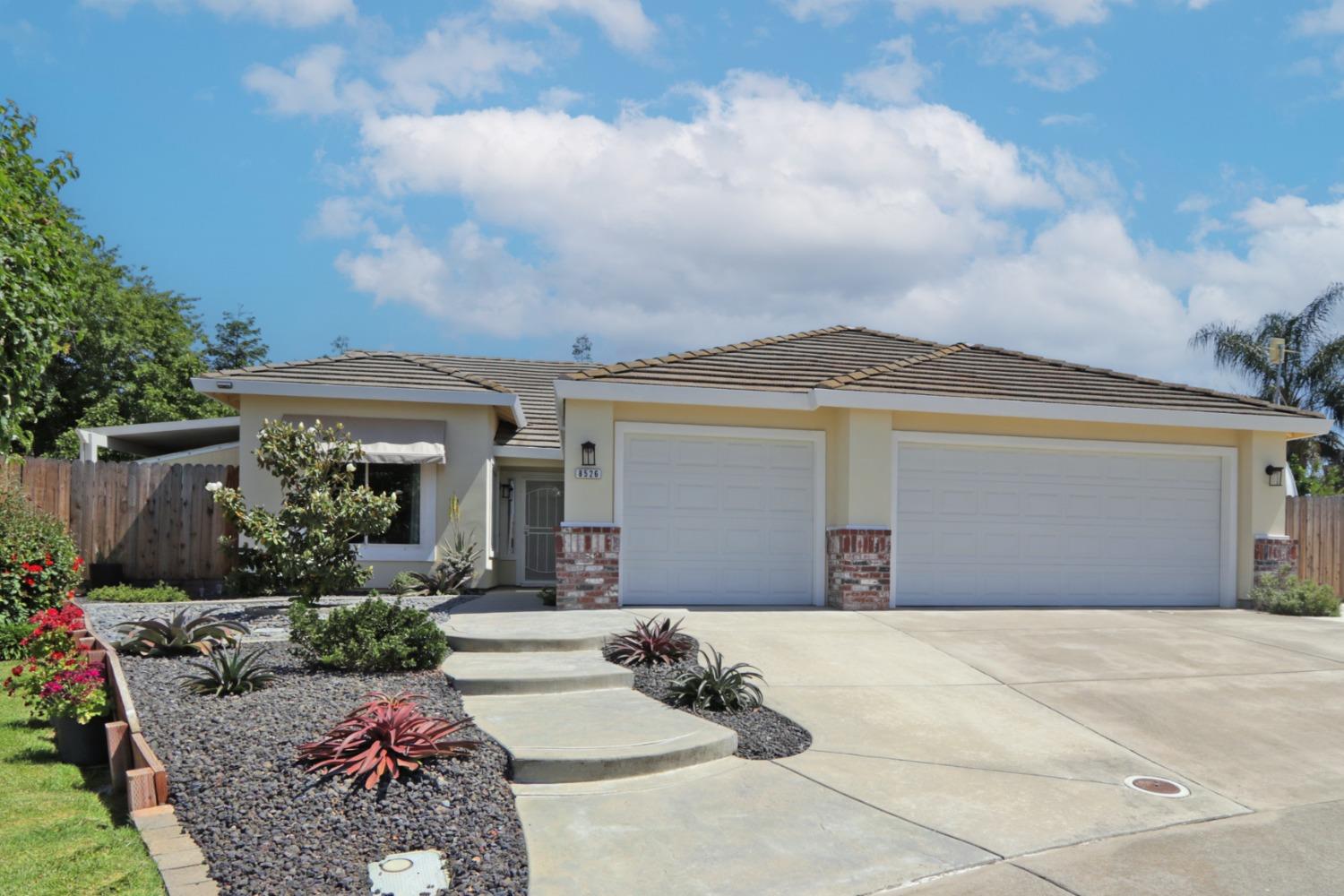 Detail Gallery Image 1 of 77 For 8526 Tullia Pl, Antelope,  CA 95843 - 4 Beds | 2 Baths