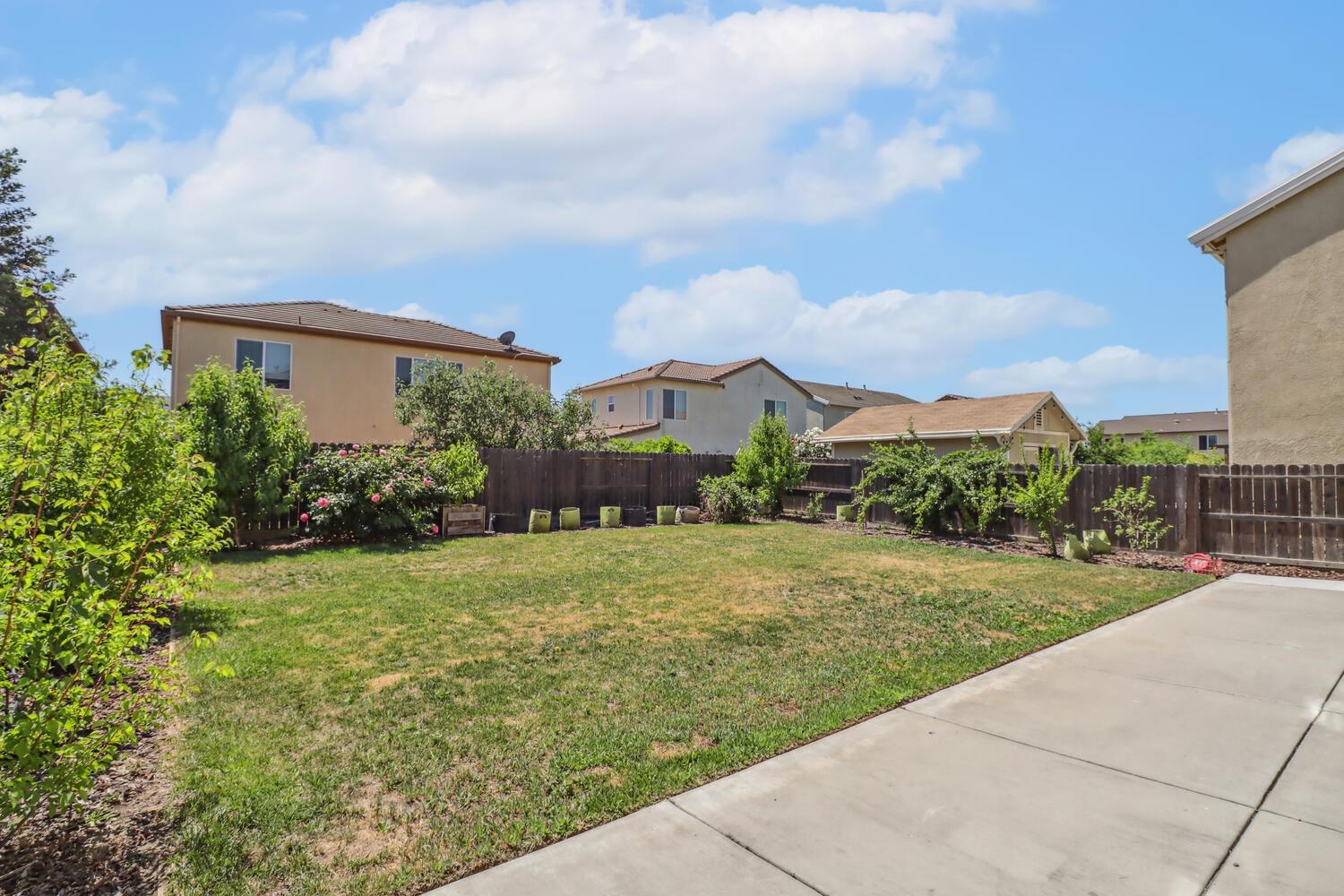 Detail Gallery Image 50 of 63 For 1336 Hughes St, Woodland,  CA 95776 - 4 Beds | 3 Baths