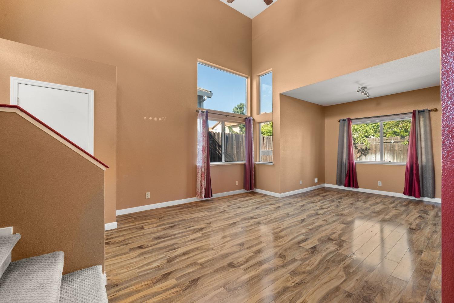 Detail Gallery Image 11 of 46 For 3544 Misty Morning Cir, Sacramento,  CA 95827 - 4 Beds | 2/1 Baths