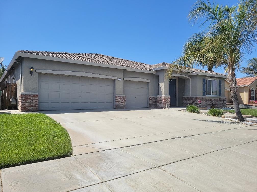 Detail Gallery Image 2 of 58 For 511 Milano Ct, Los Banos,  CA 93635 - 4 Beds | 2/1 Baths