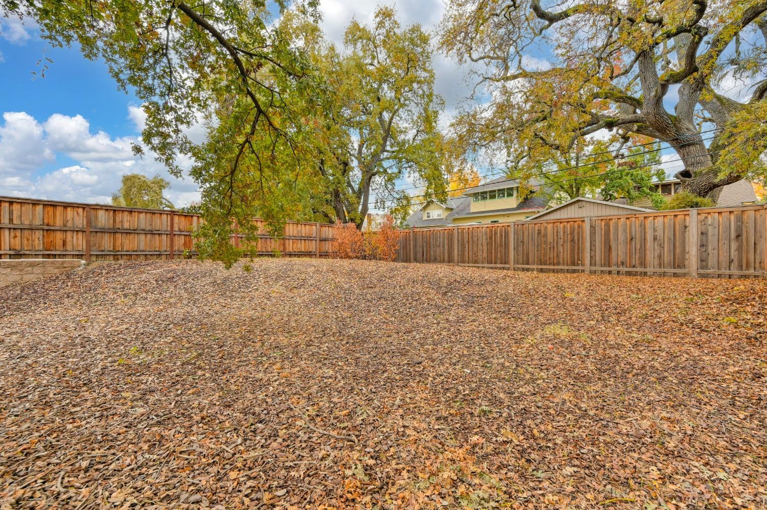 Detail Gallery Image 50 of 57 For 2327 5th Ave, Sacramento,  CA 95818 - 3 Beds | 2/1 Baths