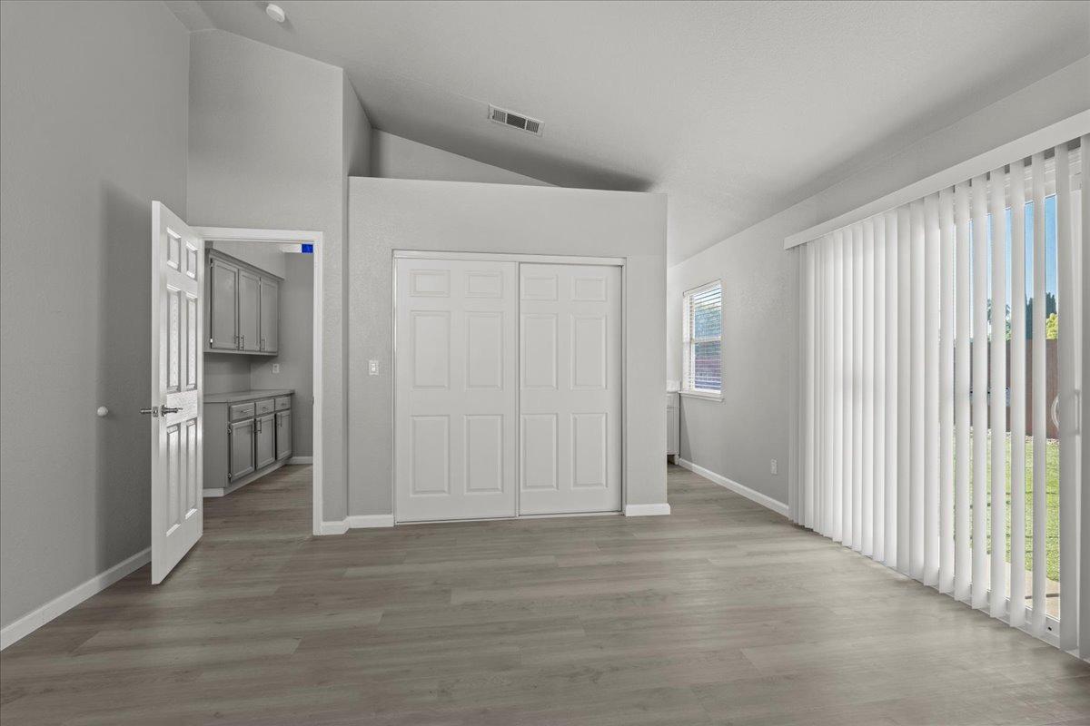 Detail Gallery Image 15 of 29 For 5550 Crystal Hill Way, Sacramento,  CA 95823 - 3 Beds | 2 Baths