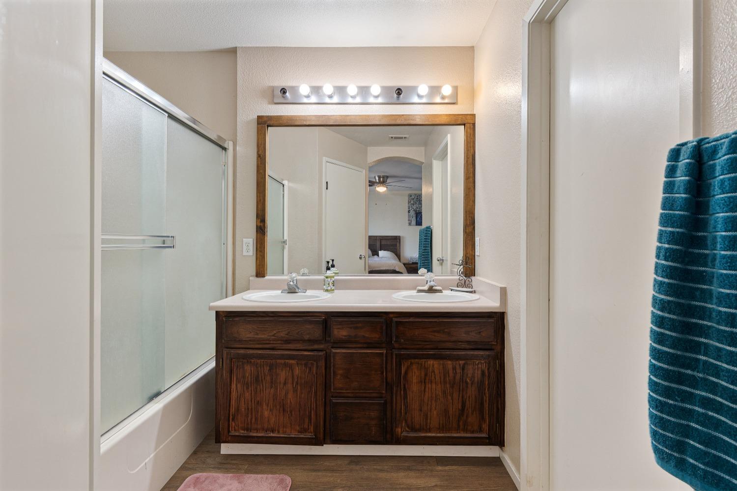 Detail Gallery Image 25 of 39 For 1867 William Moss Blvd, Stockton,  CA 95206 - 4 Beds | 2/1 Baths