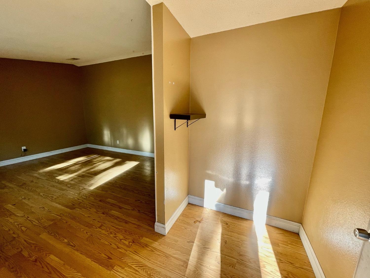 Detail Gallery Image 9 of 11 For 3101 Wyatt Way, Modesto,  CA 95350 - 3 Beds | 2 Baths