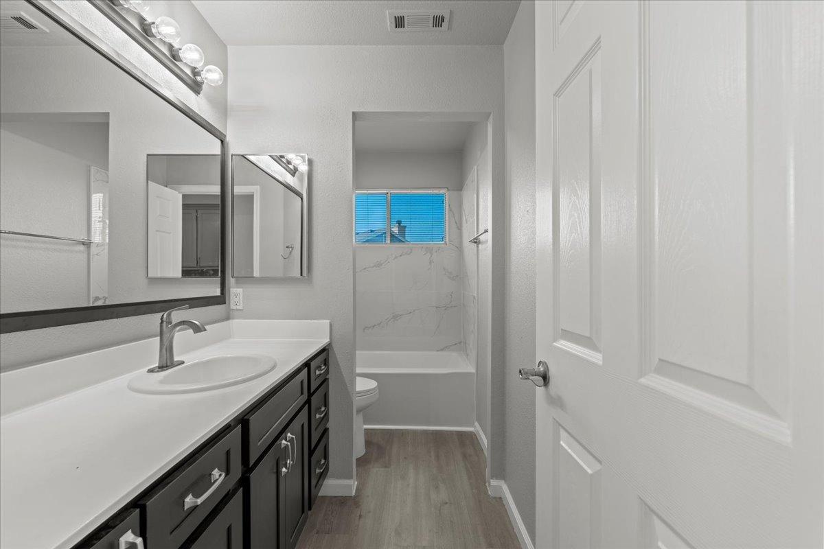 Detail Gallery Image 22 of 29 For 5550 Crystal Hill Way, Sacramento,  CA 95823 - 3 Beds | 2 Baths