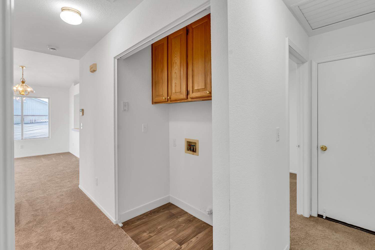 Detail Gallery Image 16 of 47 For 8281 New Point Dr, Sacramento,  CA 95828 - 3 Beds | 2 Baths
