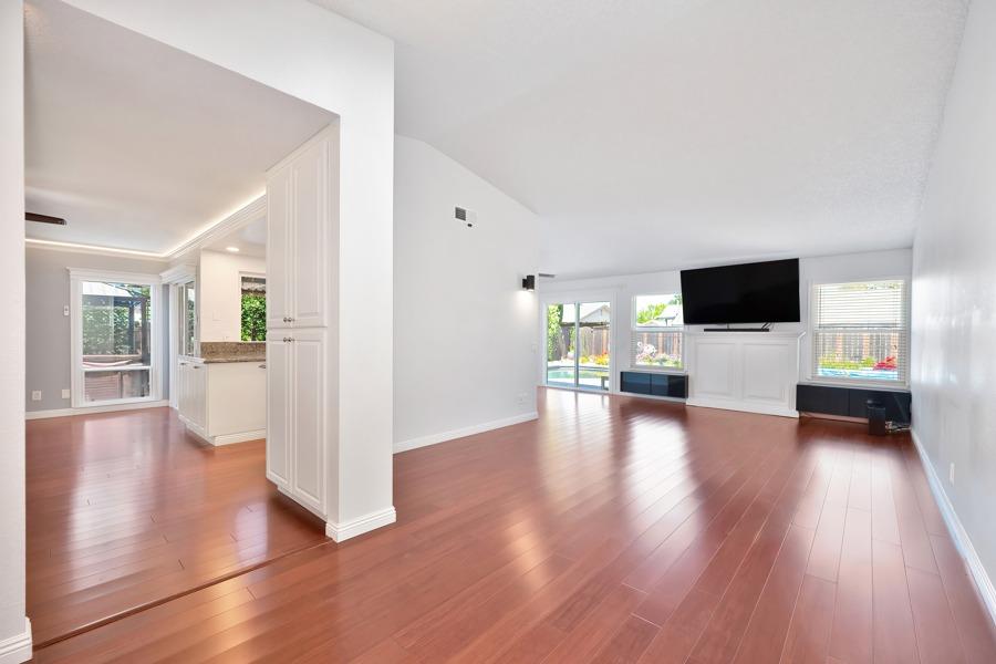 Detail Gallery Image 14 of 60 For 8931 Mountain Home Ct, Elk Grove,  CA 95624 - 3 Beds | 2 Baths