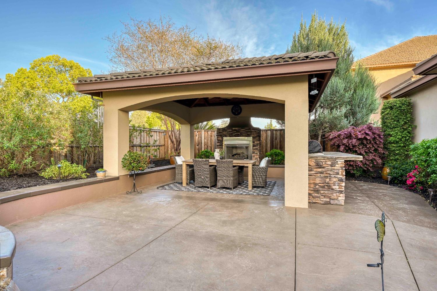 Detail Gallery Image 16 of 60 For 109 Roberts Pl, Roseville,  CA 95661 - 4 Beds | 3 Baths