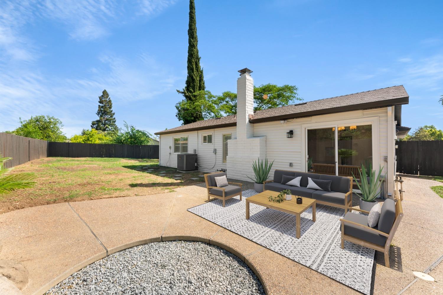 Detail Gallery Image 16 of 22 For 2462 Stokewood Way, Rancho Cordova,  CA 95670 - 3 Beds | 2 Baths