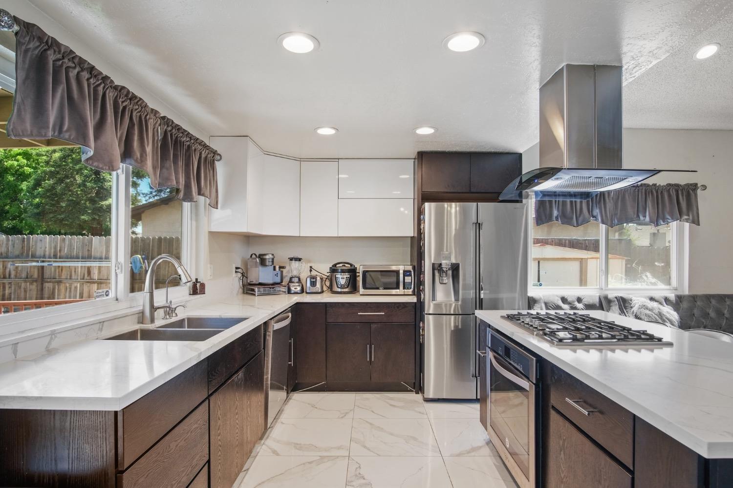 Detail Gallery Image 18 of 40 For 685 Bennington Ave, Turlock,  CA 95382 - 3 Beds | 2 Baths
