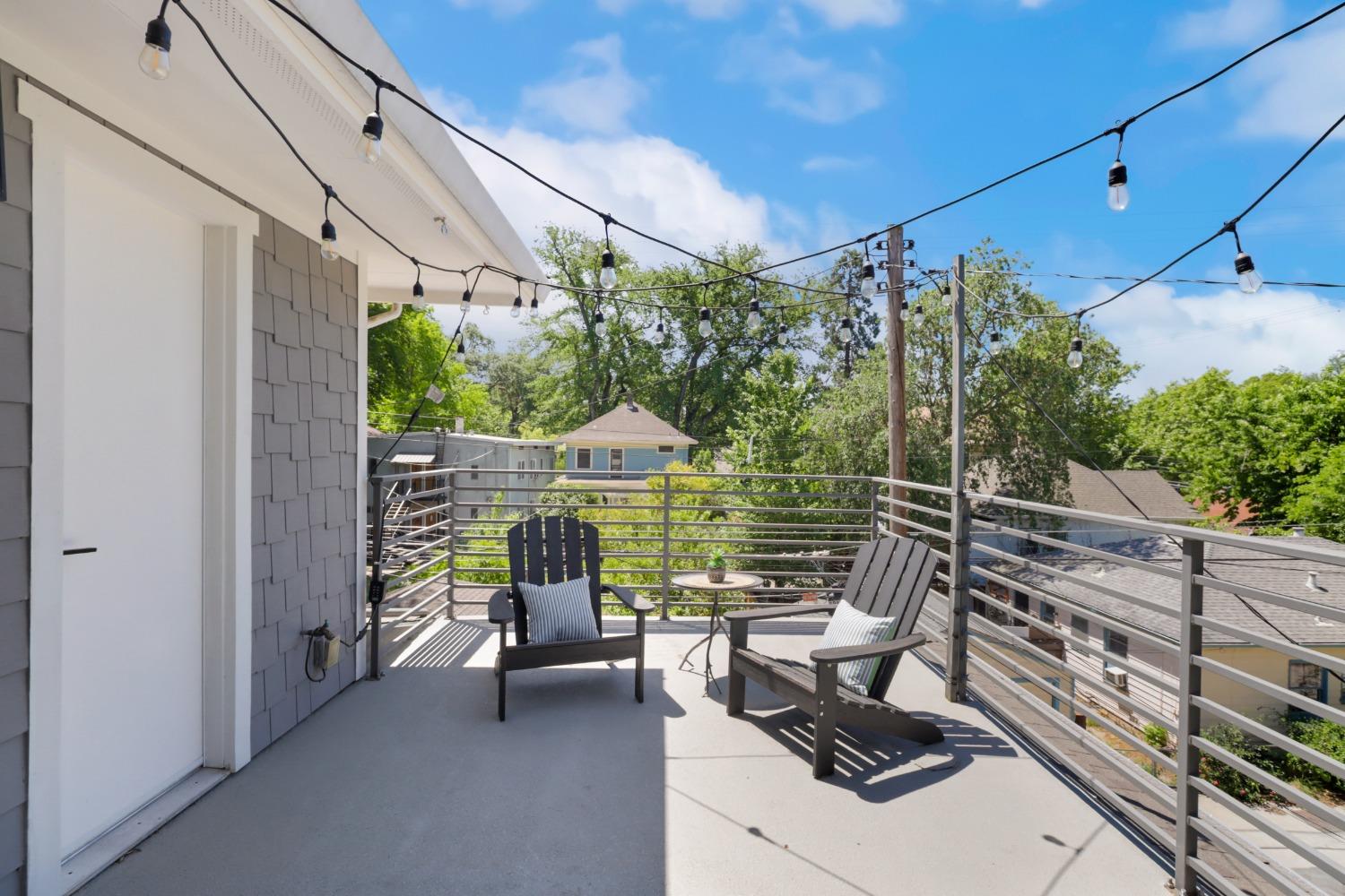 Detail Gallery Image 20 of 58 For 2011 Fat Aly, Sacramento,  CA 95811 - 3 Beds | 2/2 Baths