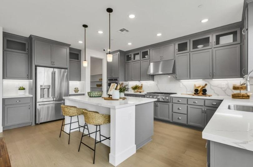 Detail Gallery Image 8 of 37 For 4284 Gibbous Dr, Folsom,  CA 95630 - 4 Beds | 3/1 Baths