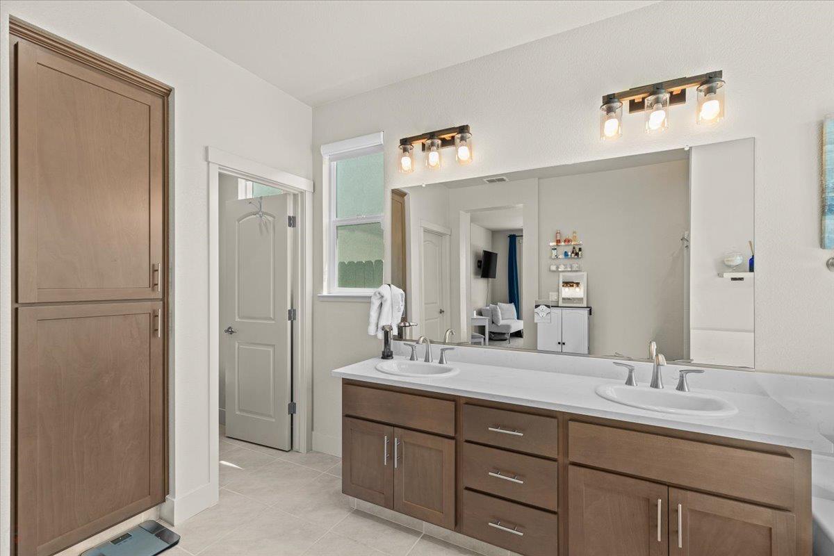 Detail Gallery Image 40 of 56 For 3715 N Berkeley Ave, Turlock,  CA 95382 - 5 Beds | 2 Baths