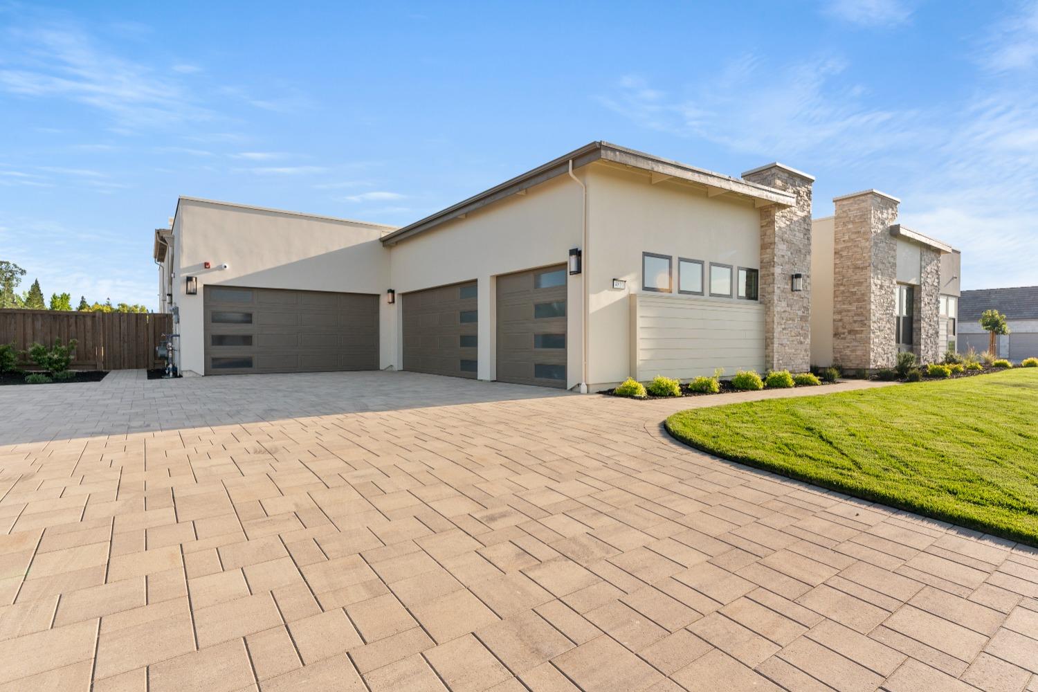 Detail Gallery Image 8 of 78 For 4810 Minero Ln, Granite Bay,  CA 95746 - 5 Beds | 4/1 Baths