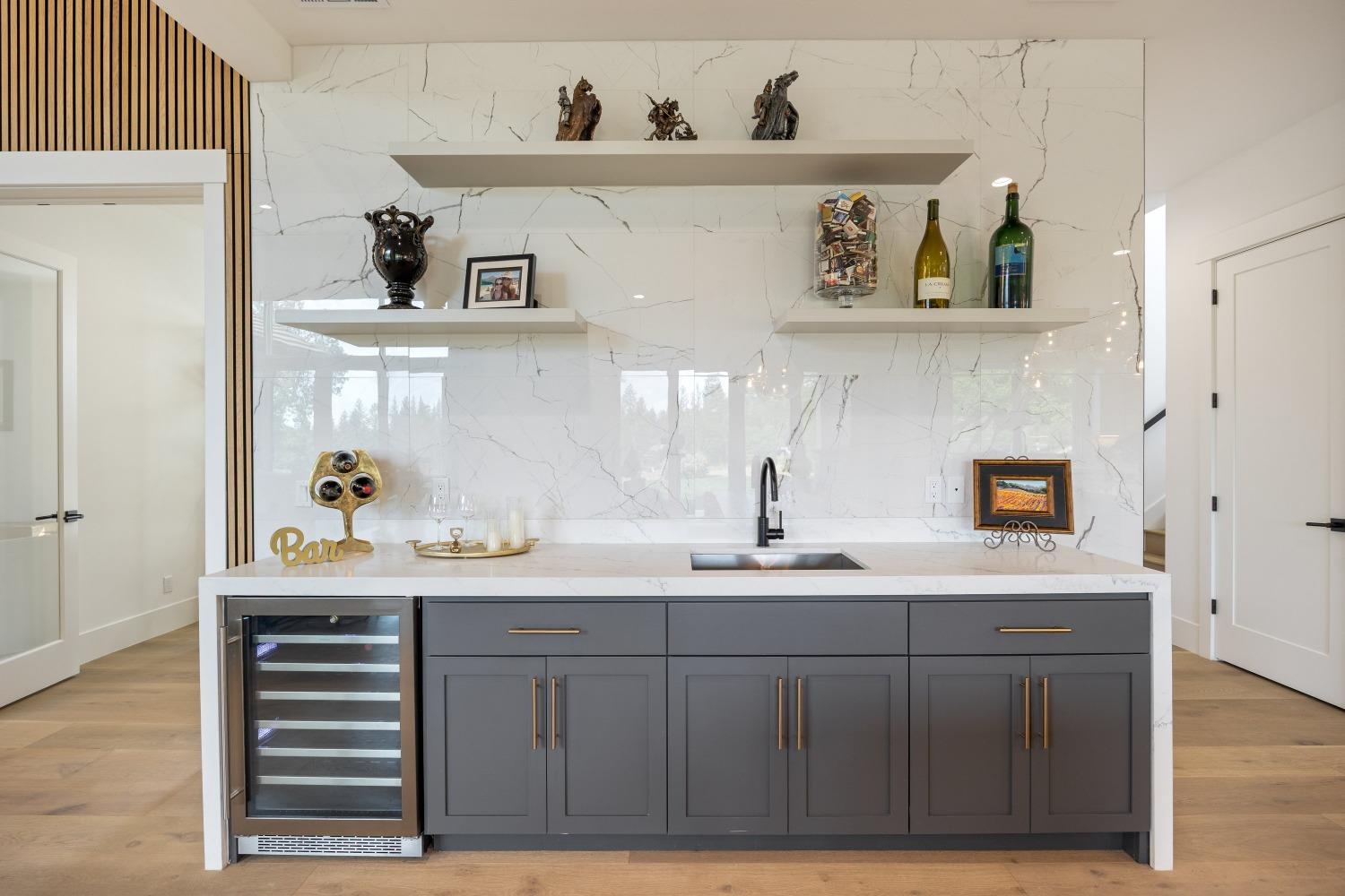 Detail Gallery Image 12 of 64 For 2056 Long View Dr, Meadow Vista,  CA 95722 - 4 Beds | 5/1 Baths