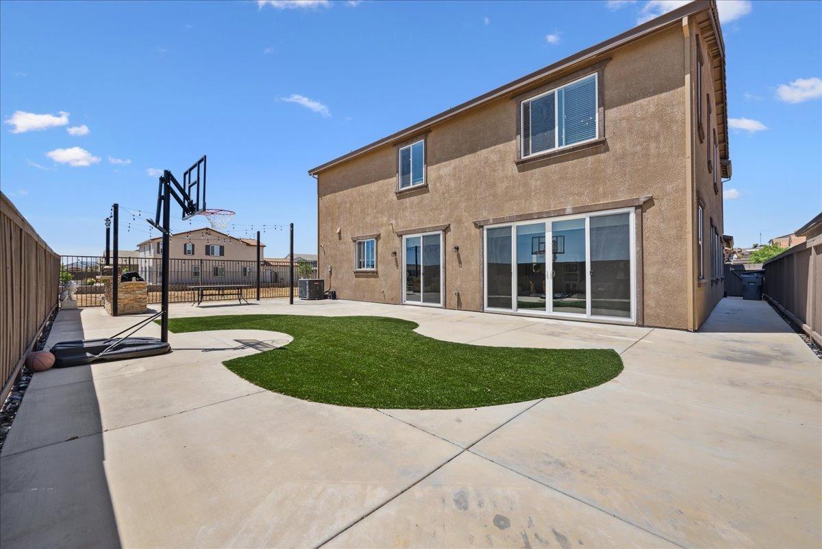 Detail Gallery Image 41 of 54 For 1304 Silversmith Ln, Rocklin,  CA 95765 - 5 Beds | 4 Baths