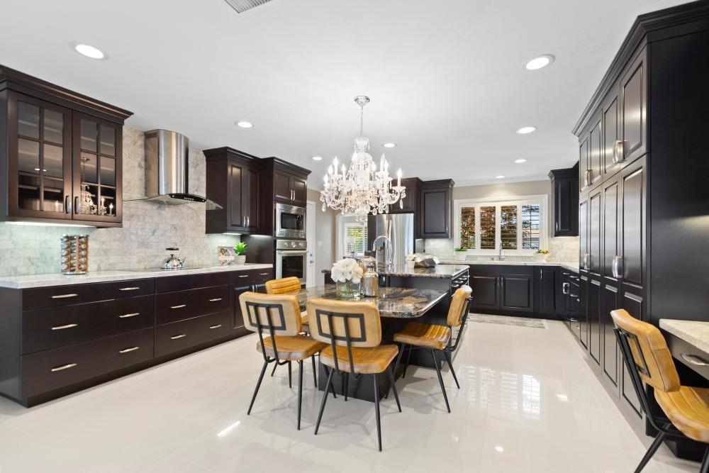 Detail Gallery Image 1 of 52 For 6788 Langston Way, Sacramento,  CA 95831 - 3 Beds | 2 Baths