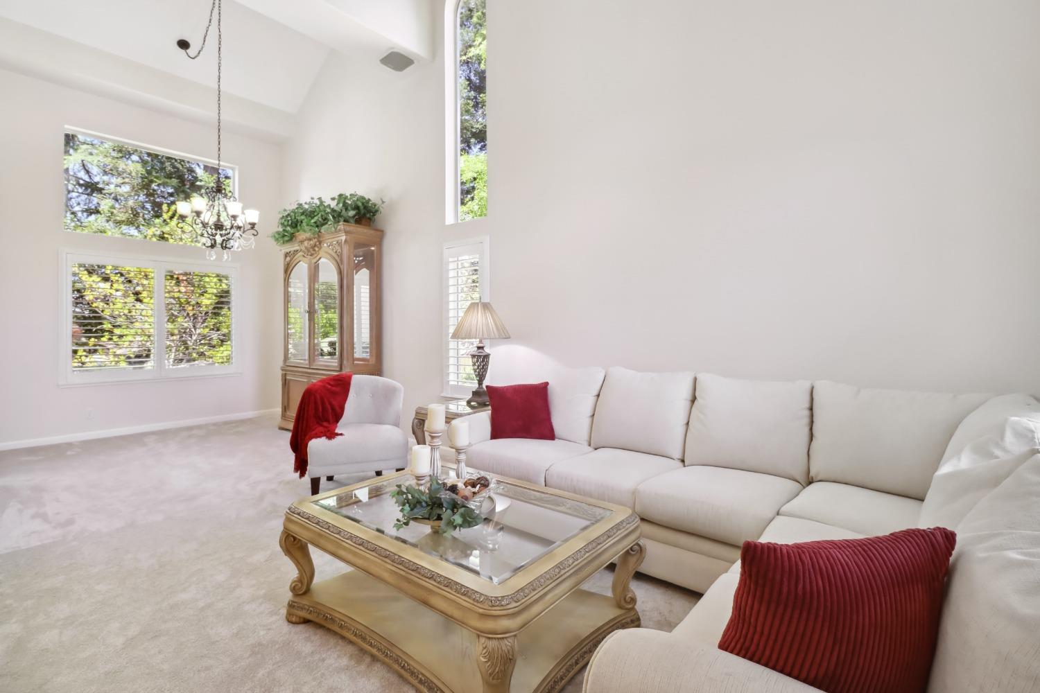 Detail Gallery Image 9 of 99 For 204 Davies Ct, Folsom,  CA 95630 - 4 Beds | 2/1 Baths