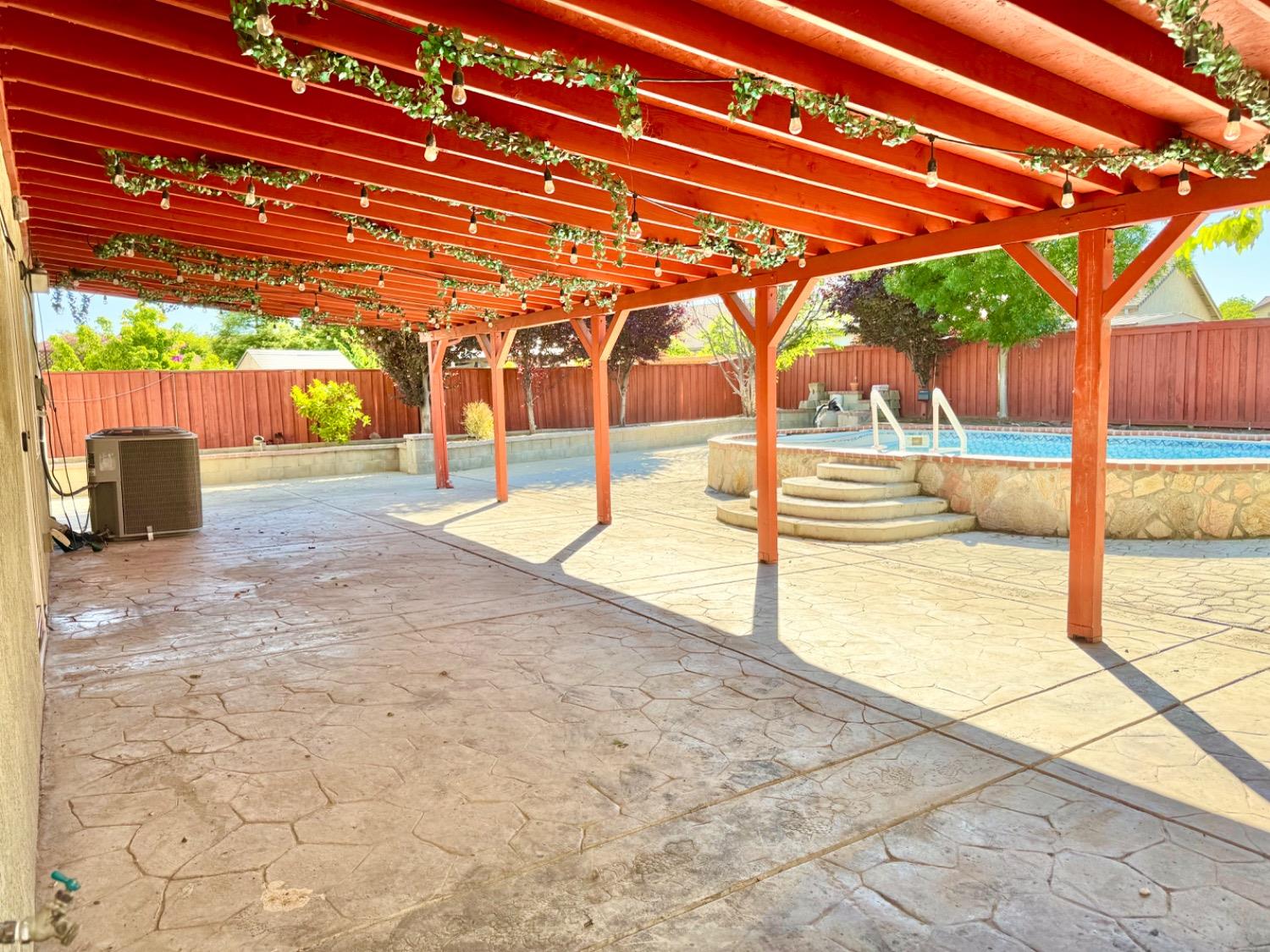 Detail Gallery Image 17 of 19 For 2522 Pine Brook Dr, Stockton,  CA 95212 - 4 Beds | 2/1 Baths
